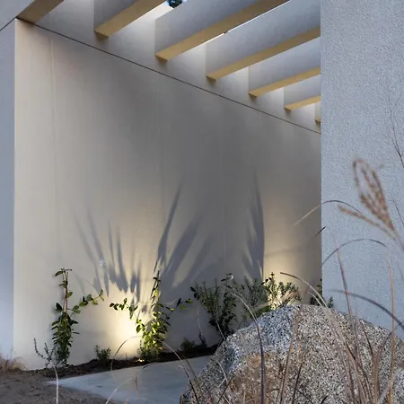 Yuna - Ultimate Surf Villa Viana do Castelo