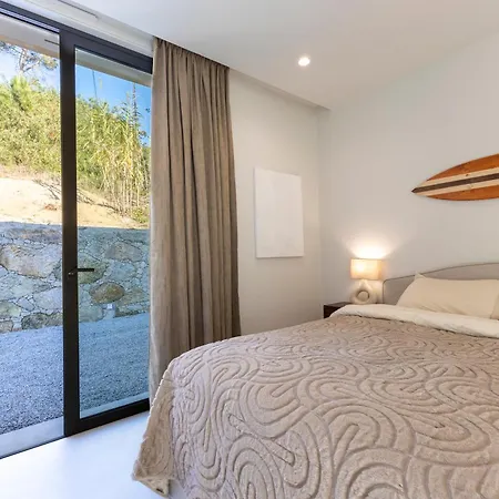 Yuna - Ultimate Surf Viana do Castelo