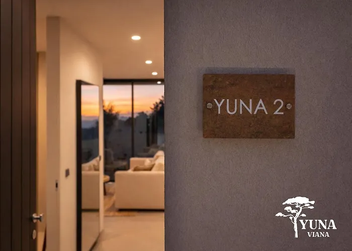 Yuna - Ultimate Surf Villa *