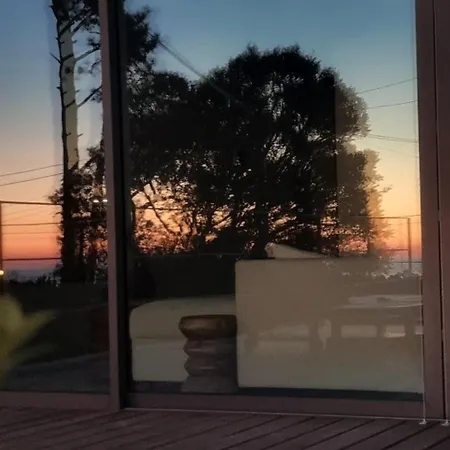 Yuna - Ultimate Surf Villa *